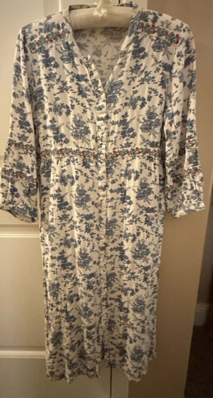 Floral Print Button-Down Kurta with Embroidered Accents Boho